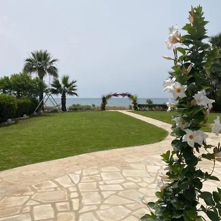 Ionion Beachfront * Ayia Napa