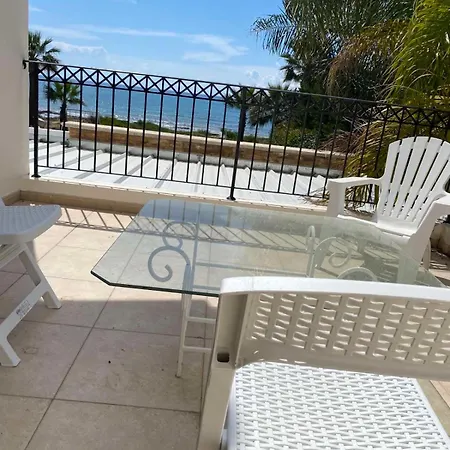 Ionion Beachfront Villa *