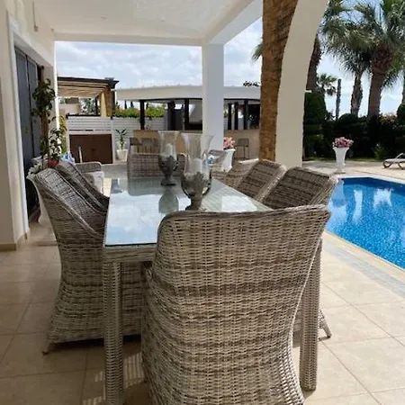 Ionion Beachfront * Ayia Napa