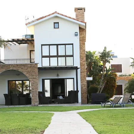 Villa Ionion Beachfront Ayia Napa